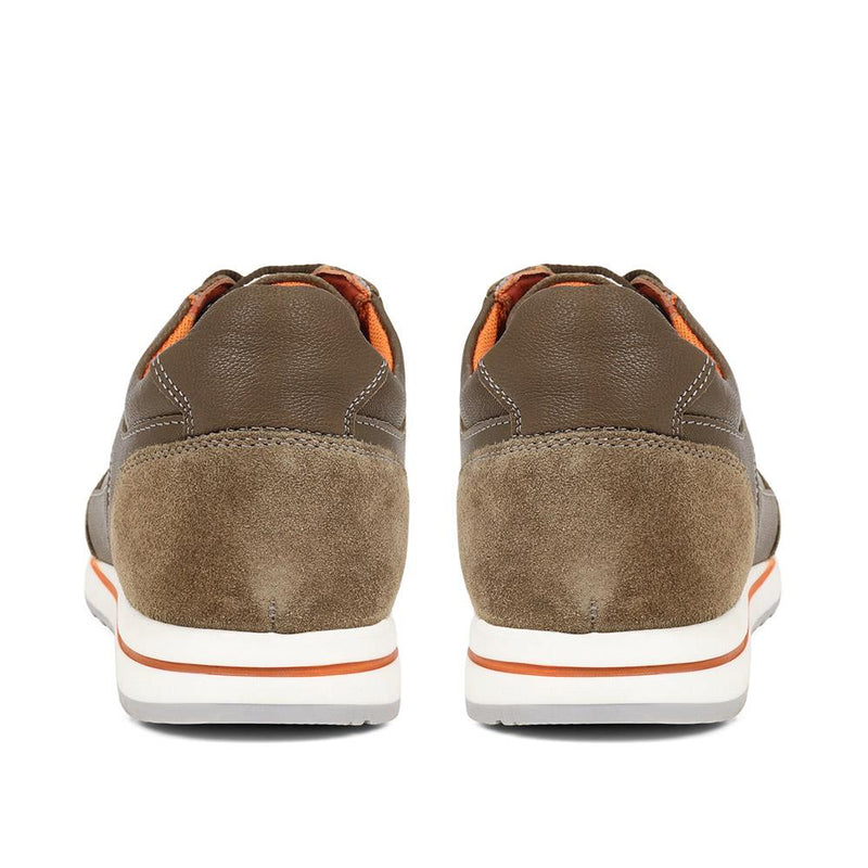 Wide Fit Leather Trainers - PARK37007 / 323 395