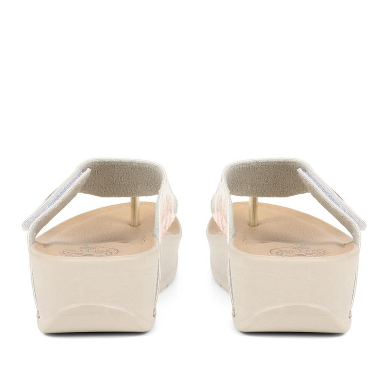 Platform Toe-Post Sandal - FLY37077 / 323 986